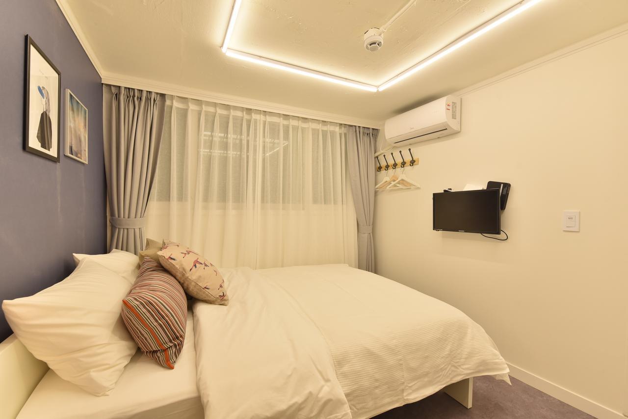 Mono House Hongdae 5 Hotel Сеул Екстериор снимка