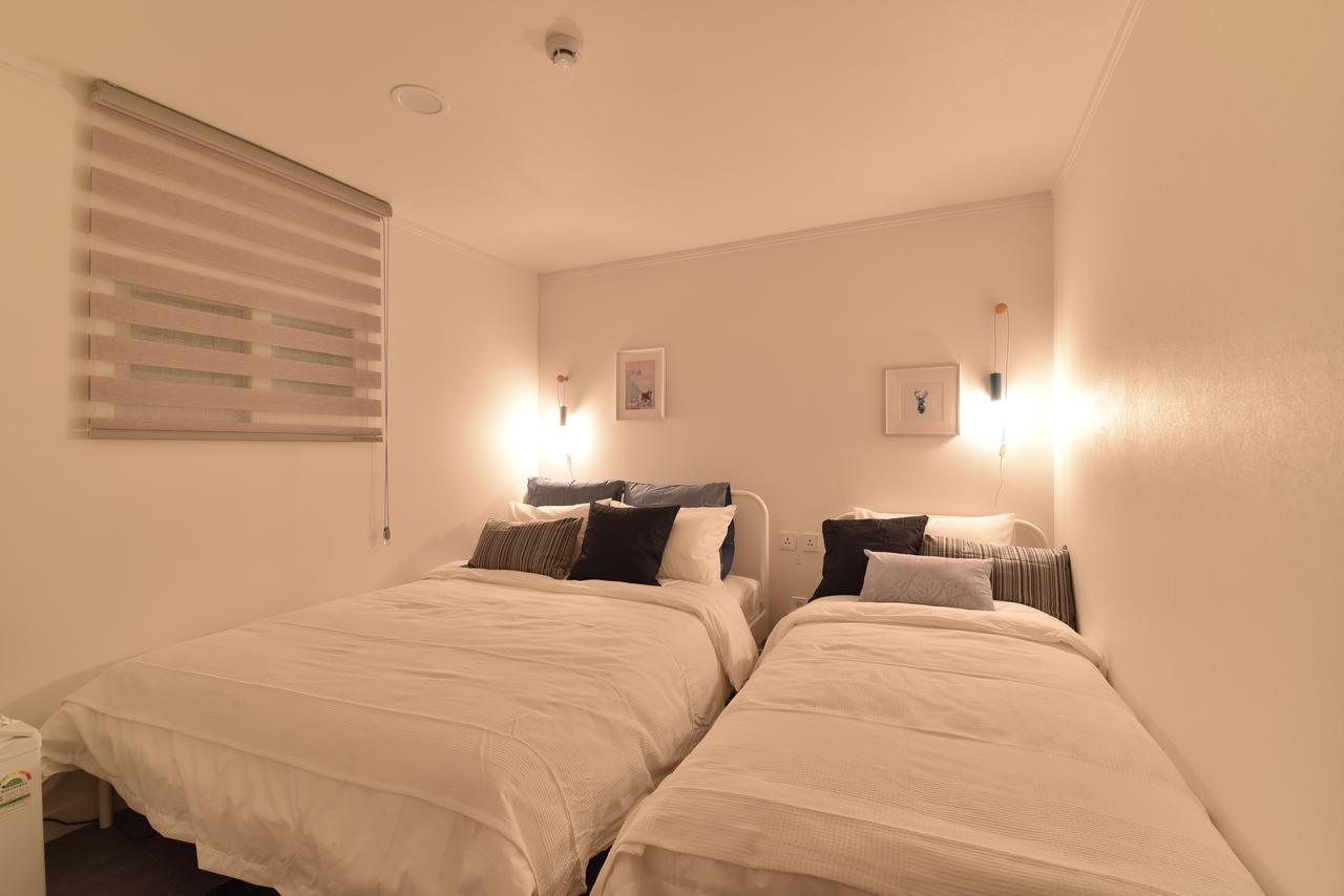 Mono House Hongdae 5 Hotel Сеул Екстериор снимка