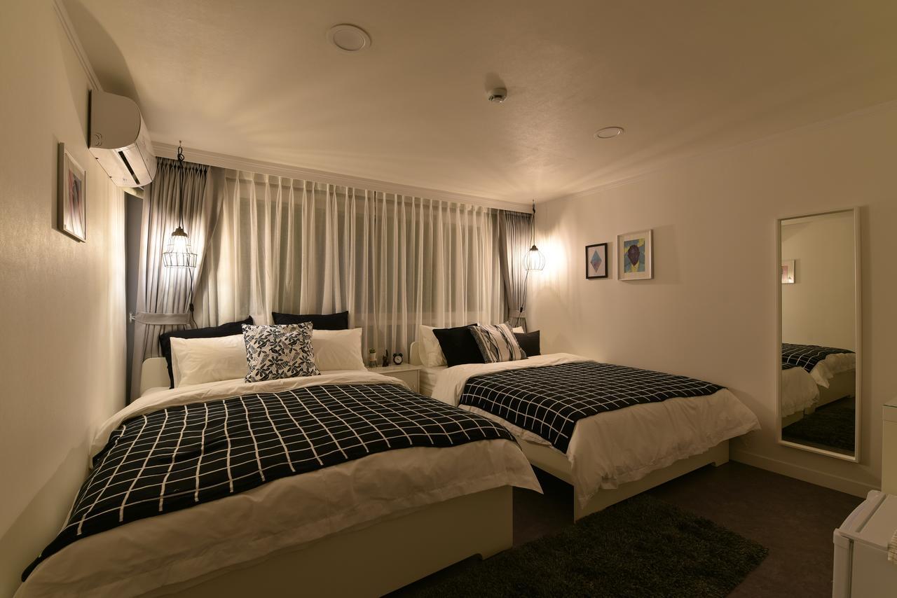 Mono House Hongdae 5 Hotel Сеул Екстериор снимка